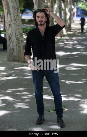 Der spanische Schauspieler Yon Gonzalez posiert während der Filmpremiere von `Matar el Tiempo´ in Madrid, Spanien. 27.Mai 2015. (ALTERPHOTOS/Victor Blanco) Stockfoto